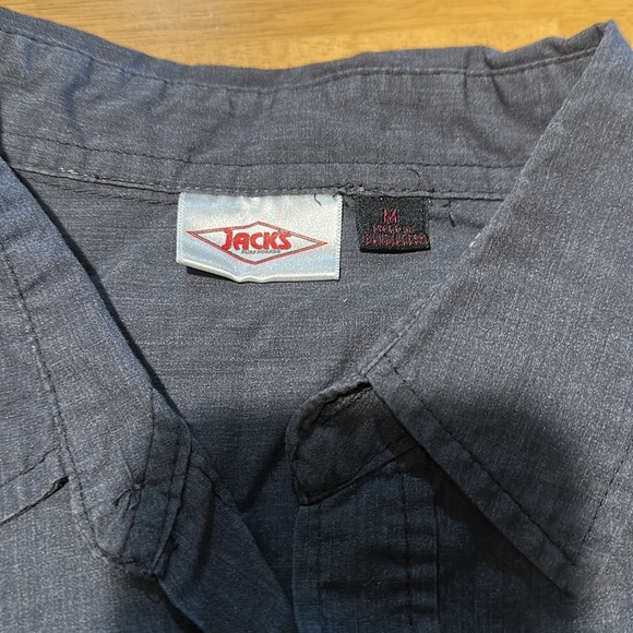 Jack’s long sleeve button up - Picture 3 of 4